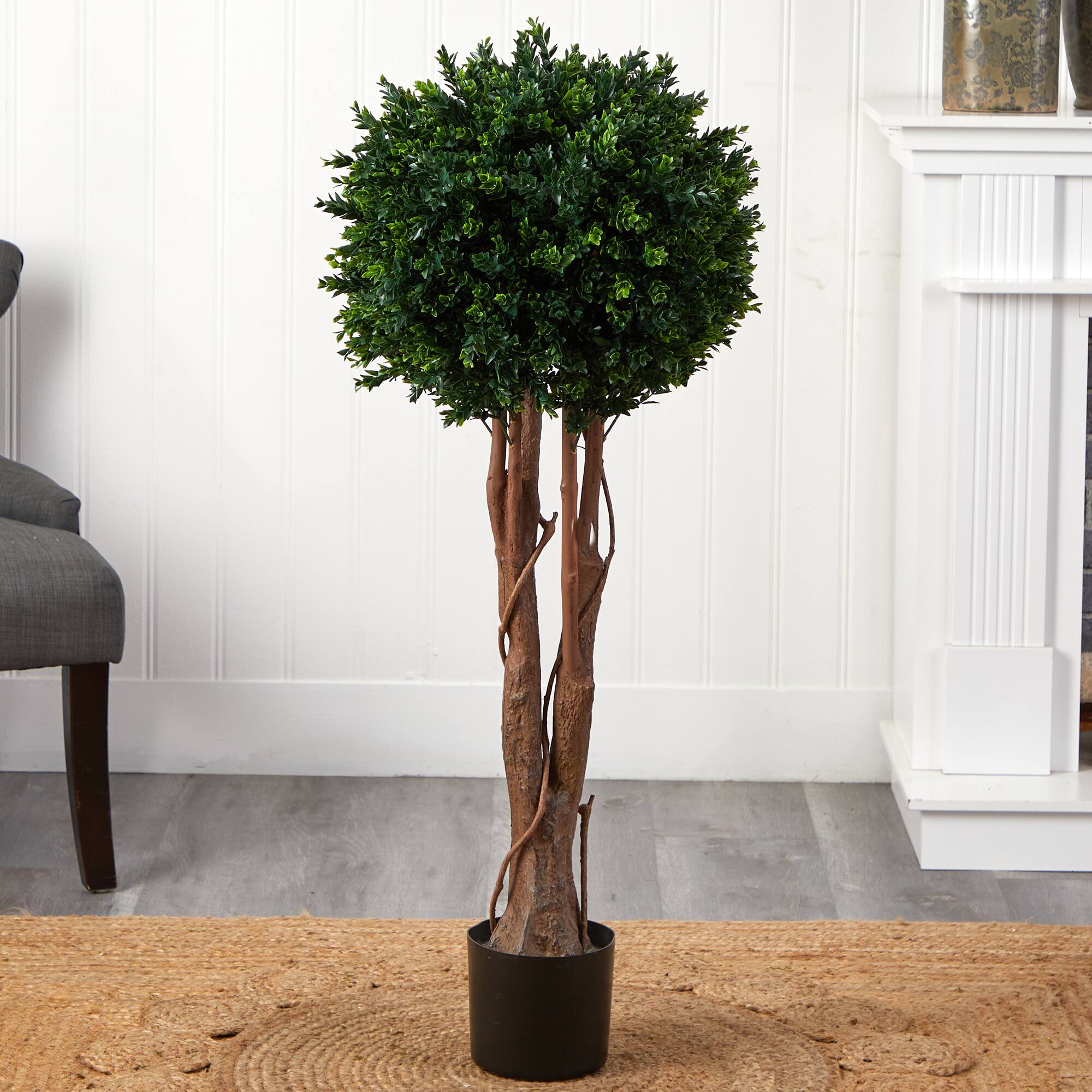 3.8ft. Potted Boxwood Topiary Tree